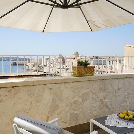 Palazzo Giufa Apartment Сиракуза Екстериор снимка
