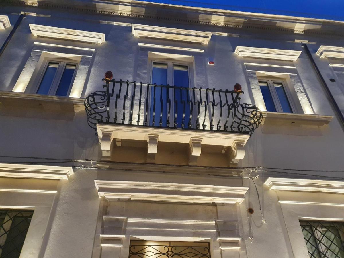Palazzo Giufa Apartment Сиракуза Екстериор снимка