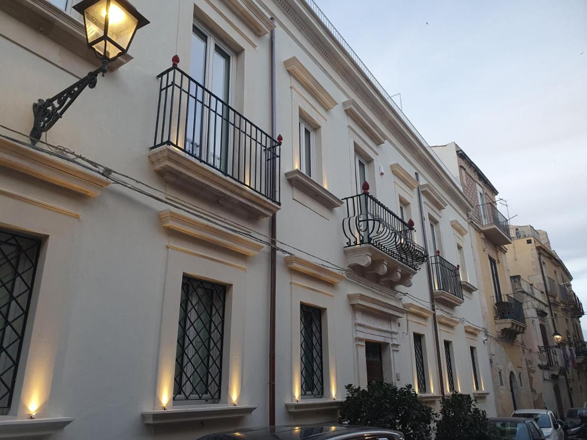 Palazzo Giufa Apartment Сиракуза Екстериор снимка