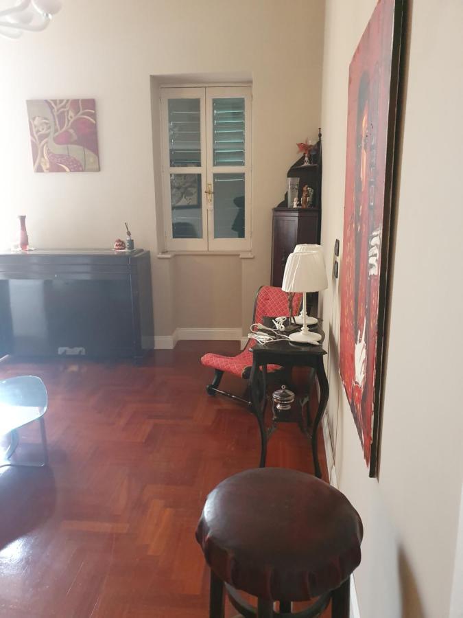 Palazzo Giufa Apartment Сиракуза Екстериор снимка